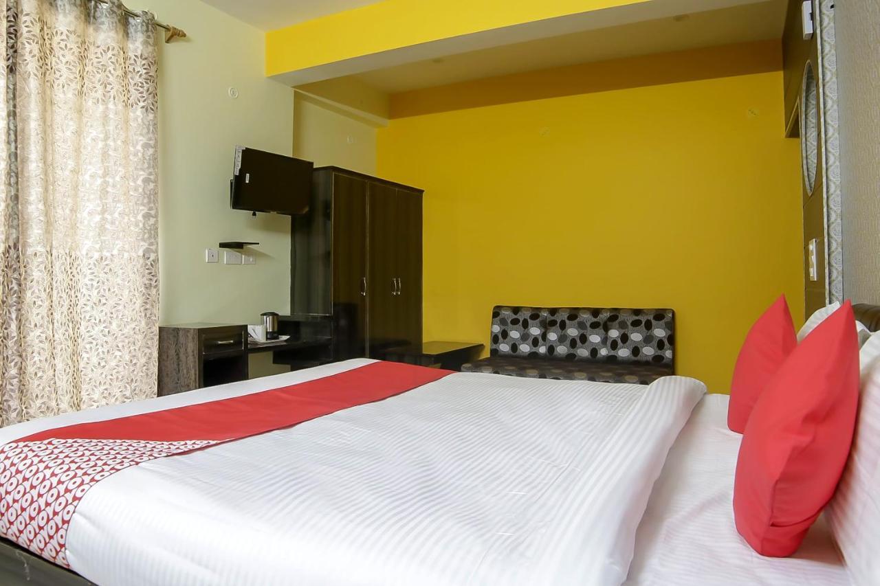 Oyo 30488 Satkar Hotel Pithorāgarh Kültér fotó